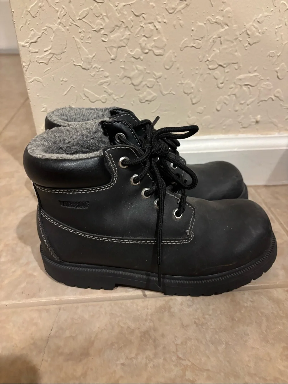 Smart Fit Kids Black Lace-Up Winter Boots